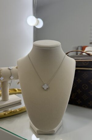 7-15 days (18kt gold)